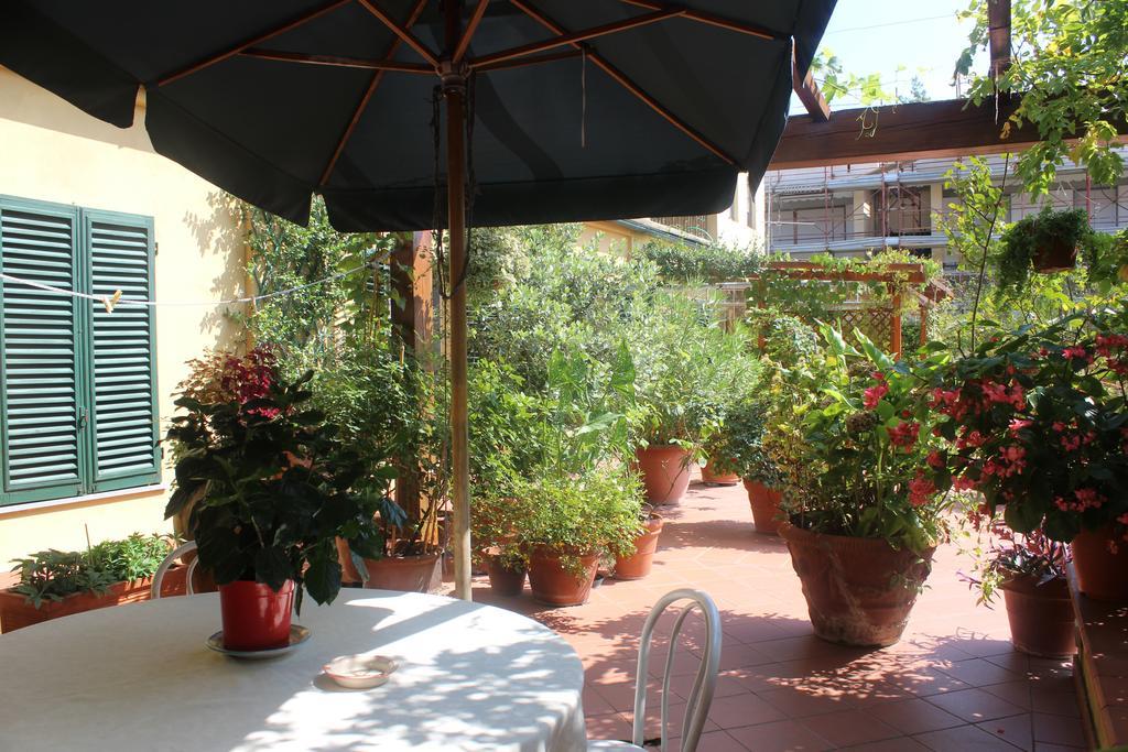 Ferienwohnung La Terrazza Da Ernestina Lucca Zimmer foto