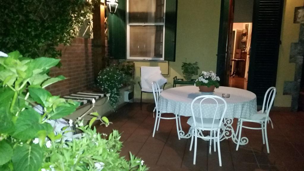 Ferienwohnung La Terrazza Da Ernestina Lucca Exterior foto